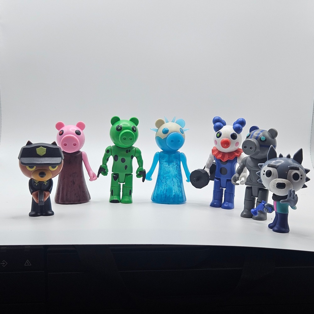 Piggy Action Figures Toy Set, Collectible Piggy Family Action Figures Gift‎